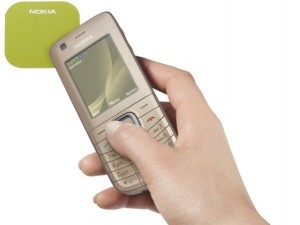 nokia-6216-classic-nfc-in-hand-1