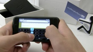 zii-egg-hands-on-keyboard-rm-eng-2