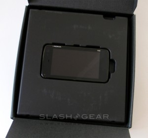 nokia-n900-unboxing-slashgear nokia-n900-unboxing-slashgear