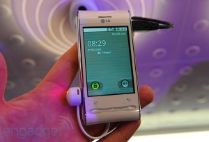 lg-gt540-hands-on-ces-01-sm lg-gt540-hands-on-ces-01-sm