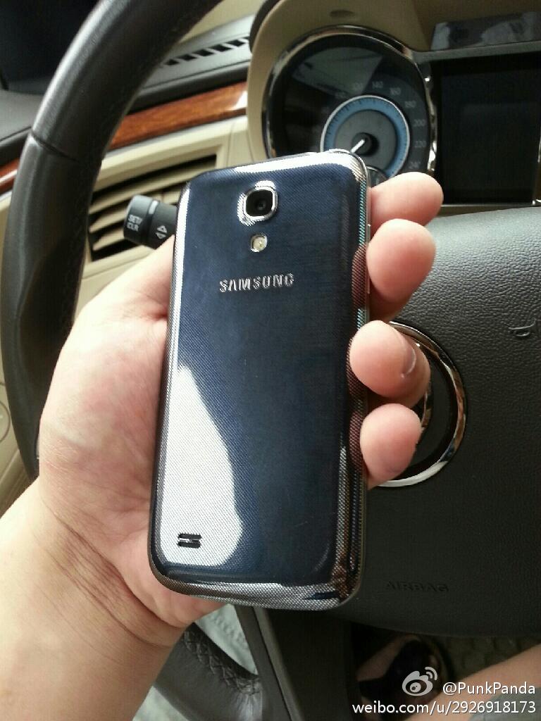 samsung-galaxy-s4-mini-2-130513
