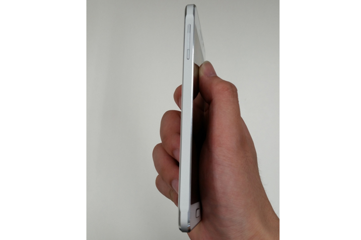 samsung-galaxy-alpha-2-040814