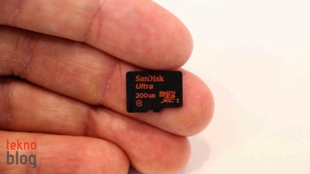 sandisk-200gb-microsdxc-kart-3