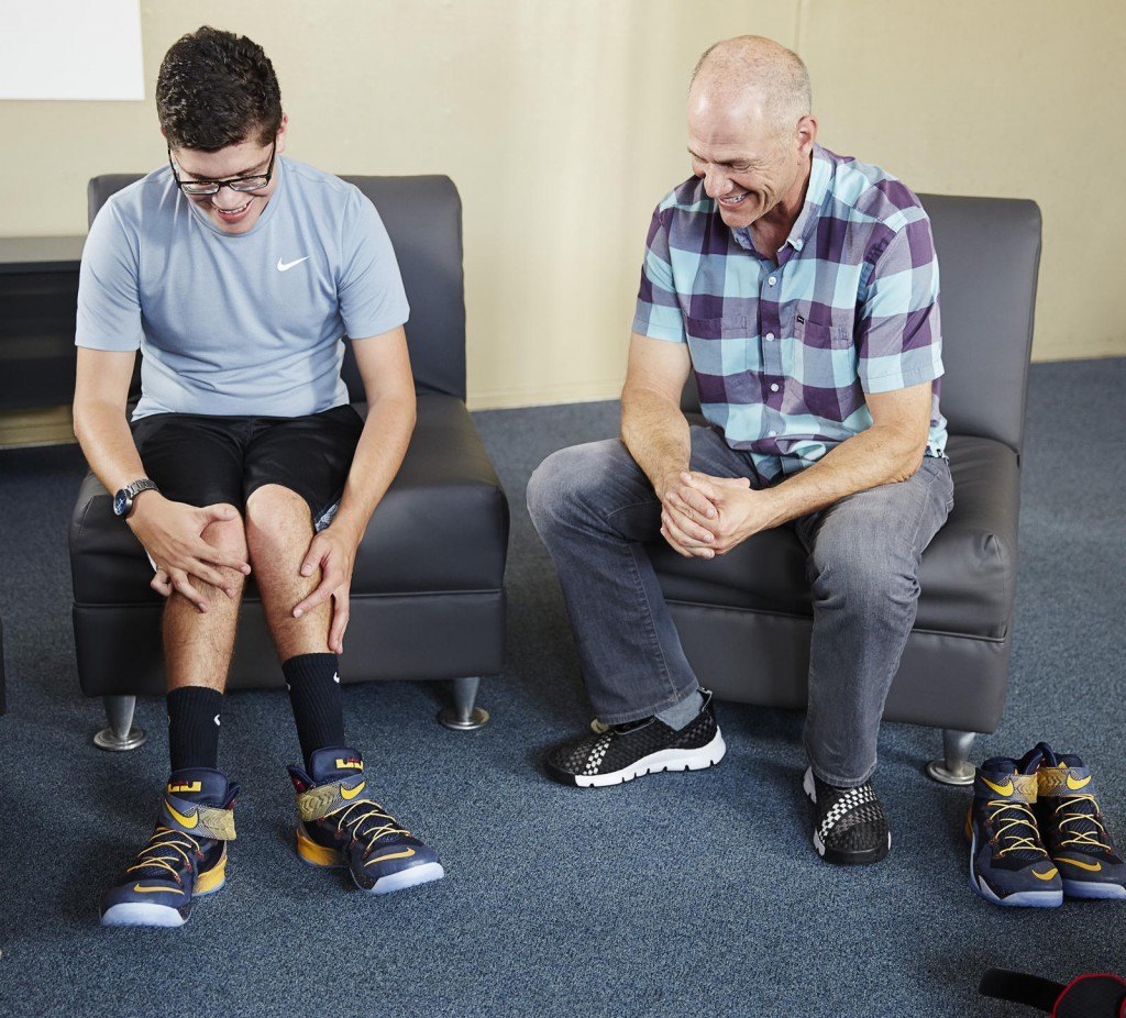 Nike engelliler için özel spor ayakkabısı tasarladı nike-zoom-soldier-8-flyease-140715-2