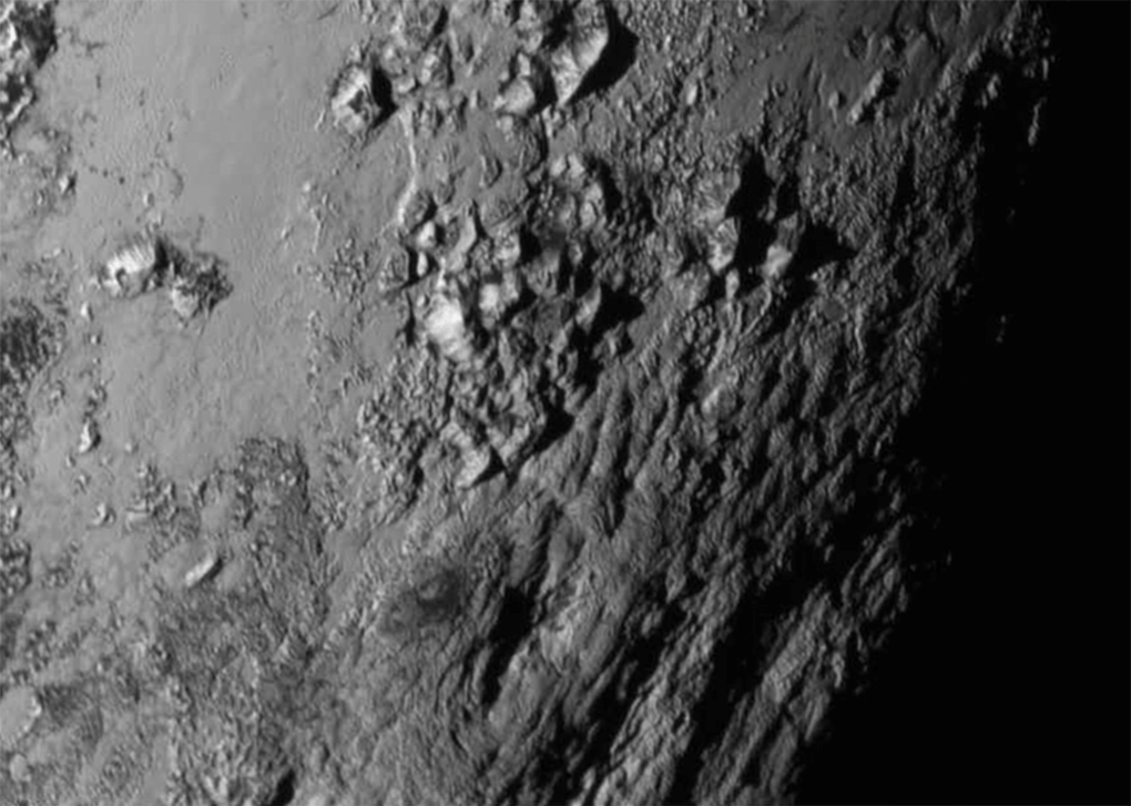 pluto-yuzey-dag-200715
