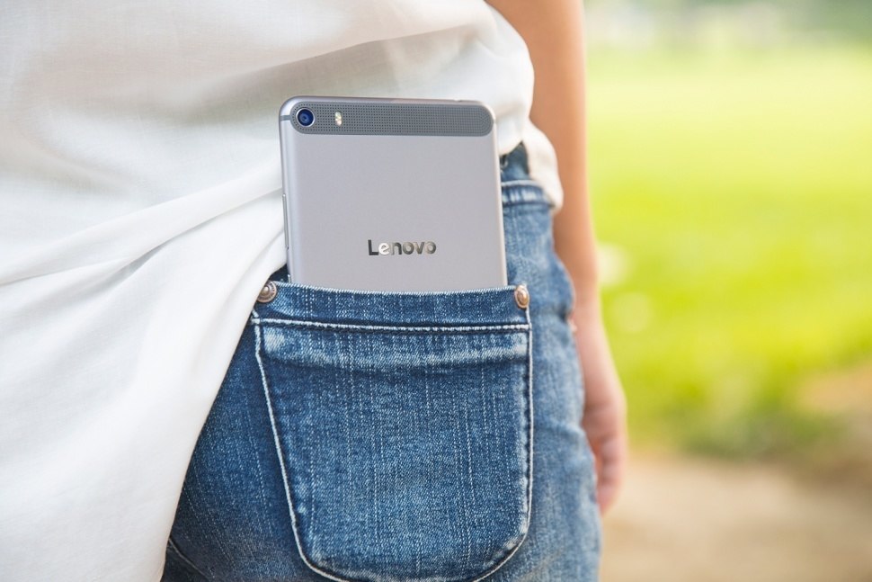 lenovo-phab-plus-1