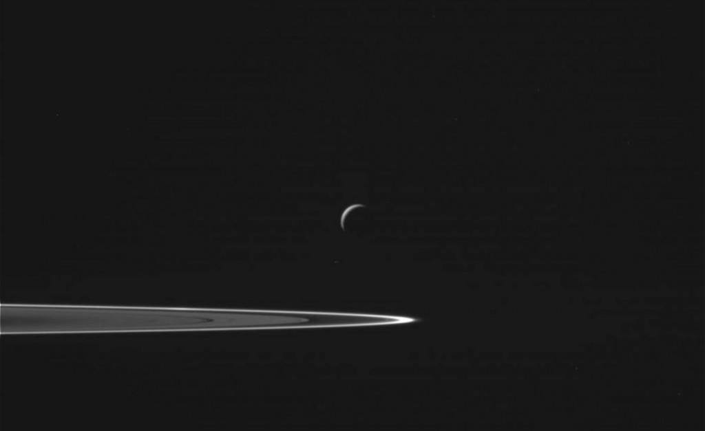 nasa-cassini-saturn-enceladus-021115-2