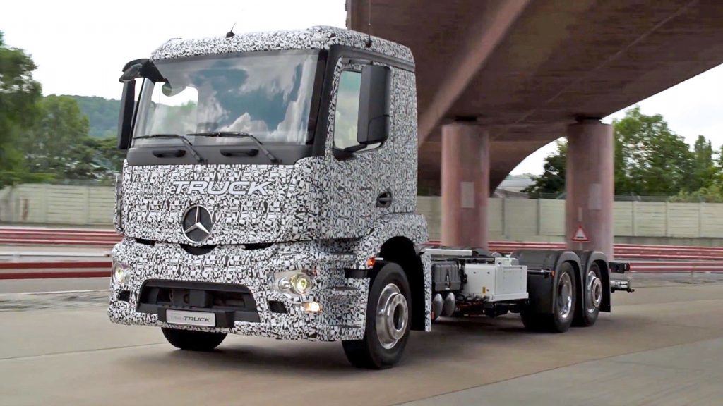 mercedes-benz urban etruck