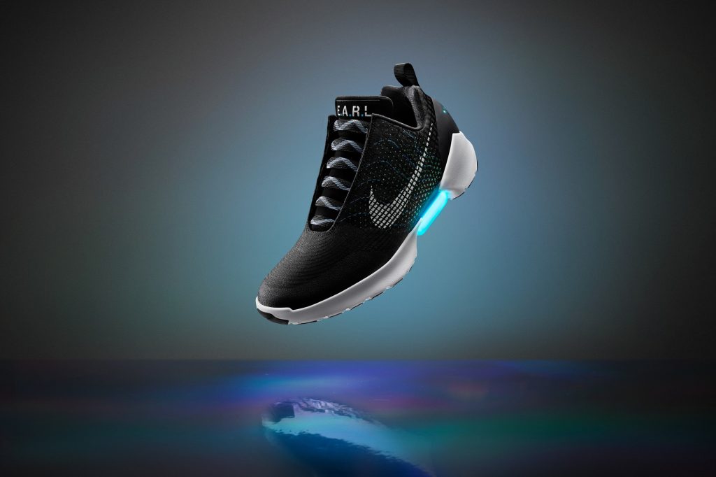 nike hyperadapt