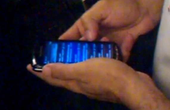 4 inç ekranlı ve Android Gingerbread yüklü PlayStation Phone kendini Yunanistan'dan gösterdi - Video