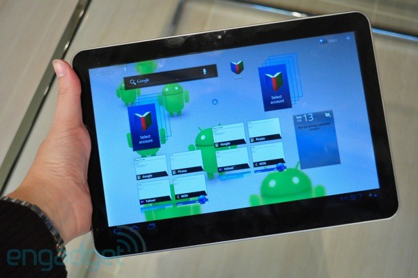 Android 3.0 Honeycomb tableti Samsung Galaxy Tab 10.1 resmiyet kazandı