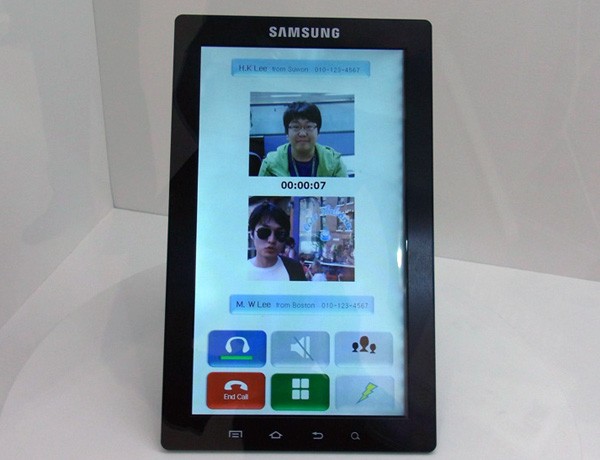 Samsung'un 10.1 inç Honeycomb tableti Galaxy Tab 2 bu pazar tanıtılabilir