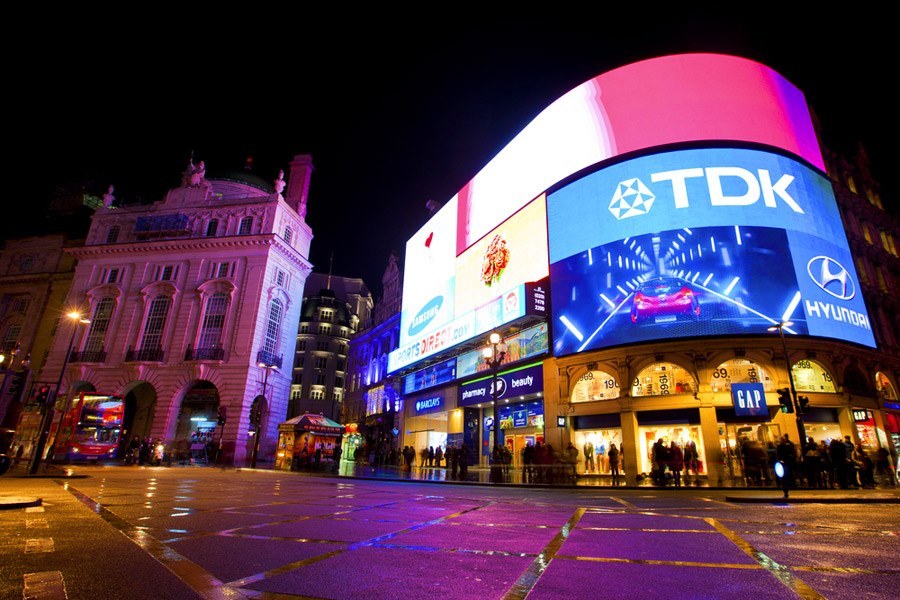 piccadilly-circus-londra-250315