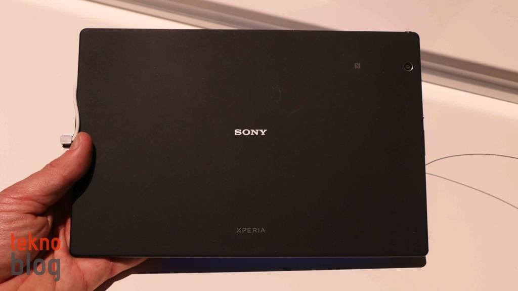 sony-xperia-z4-tablet-on-inceleme-22