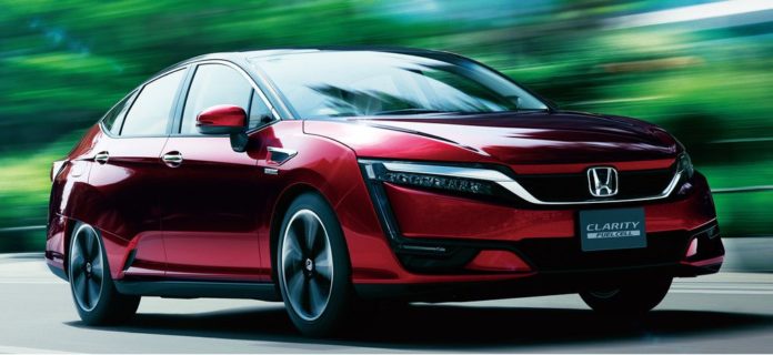 Hidrojenle çalışan Honda Clarity'nin yeni modeli 2016'da yollarda olacak