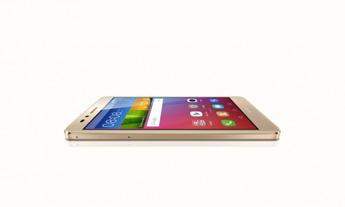 Huawei GR5 tasarımı ve teknik özellikleriyle gençleri hedefliyor