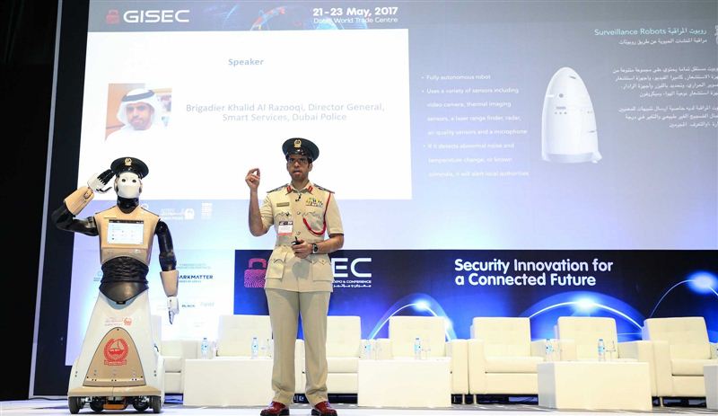 Dubai robotların çalışacağı polis karakolunu 2030'a yetiştirmeyi amaçlıyor