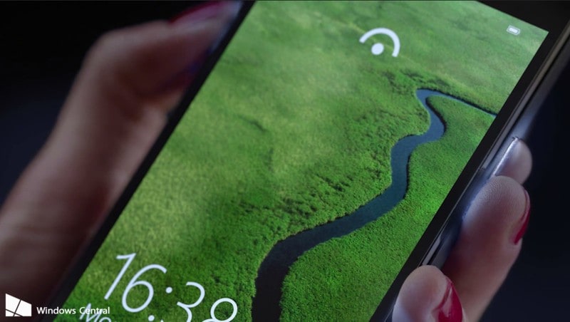 Microsoft Lumia 950 neredeyse mini bir Surface'e dönüşüyormuş