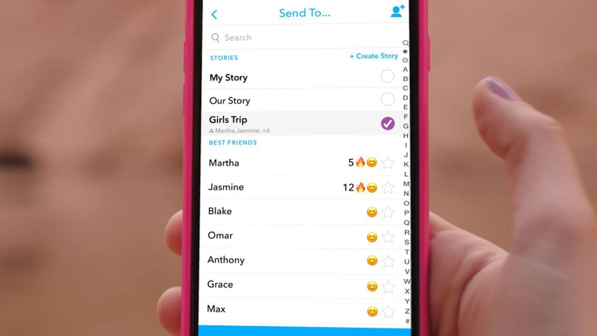 Snapchat kullanıcılarına arkadaşlarıyla birlikte özel hikaye oluşturma imkanı sunuyor