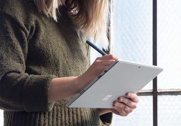 Surface Pro daha uzun pil ömrü ve LTE desteğiyle birlikte geliyor
