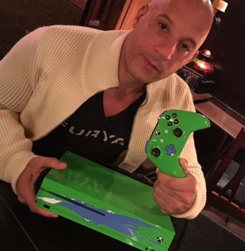 Microsoft Paul Walker'ın anısına özel bir Xbox One S hazırladı