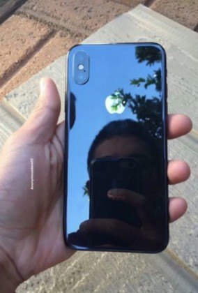 iPhone X resmi olmayan fotoğraf ve videolarda görülüyor