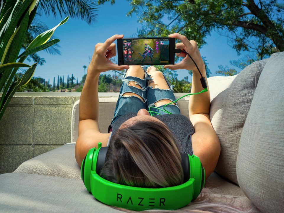 Razer Phone Netflix'te HDR ve Dolby Digital 5.1 desteği sunacak