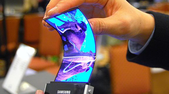 Samsung'un ipuçları Galaxy X'in 2018'de çıkması ihtimalini artırıyor