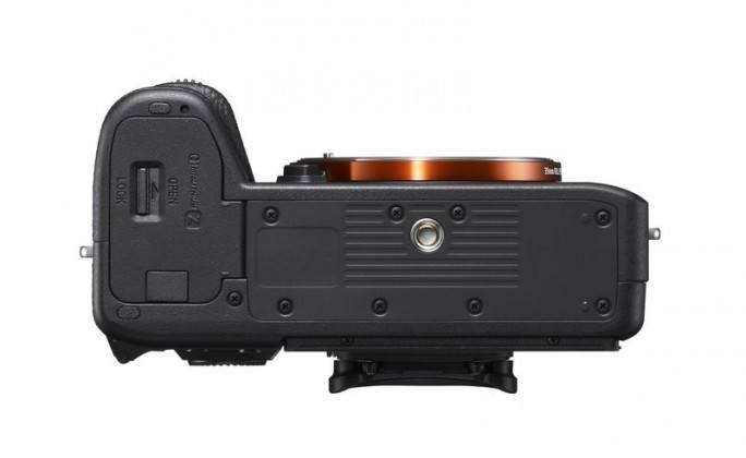 Sony full-frame aynasız kamerası a7 III ile Canon ve Nikon'a meydan okuyor