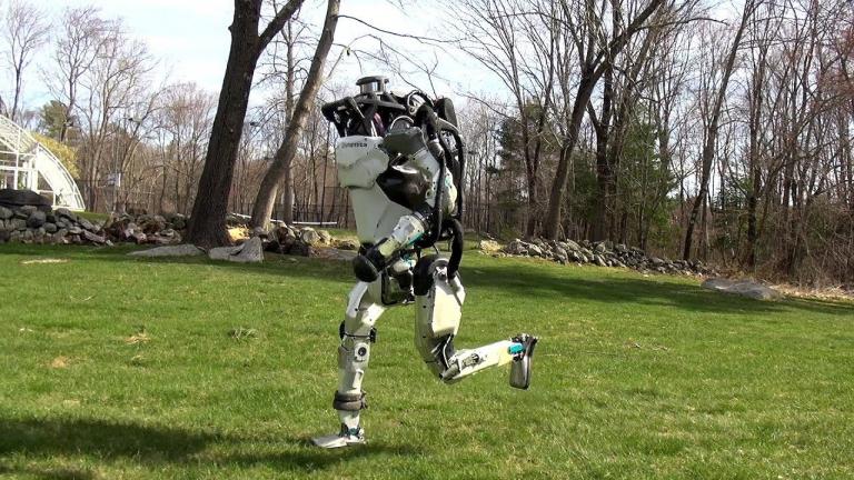 Boston Dynamics’in robotları koşuyor, kendi başlarına hareket ediyor – Video Boston Dynamics’in robotları koşuyor, kendi başlarına hareket ediyor – Video