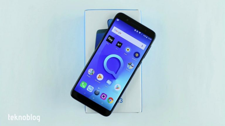 Video: Alcatel 3 Kutusundan Çıkıyor Video: Alcatel 3 Kutusundan Çıkıyor