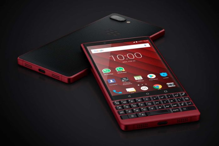 BlackBerry KEY2 kırmızı renk seçeneğiyle depolama alanını ikiye katlıyor