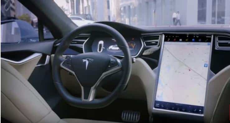 Tesla sürücüsüz taksilerini 2020'de yola çıkarmayı istiyor otonom sürüş