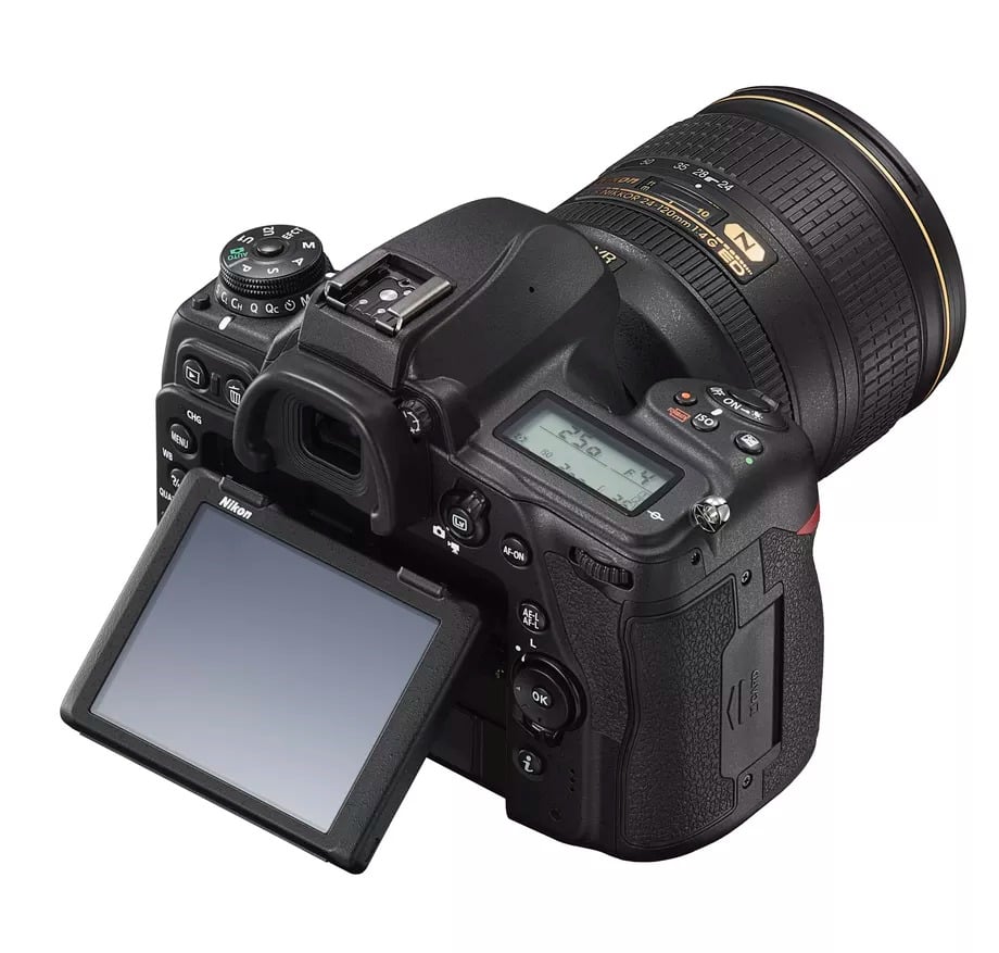Nikon D780 ile D750'nin mirasını koruyacak