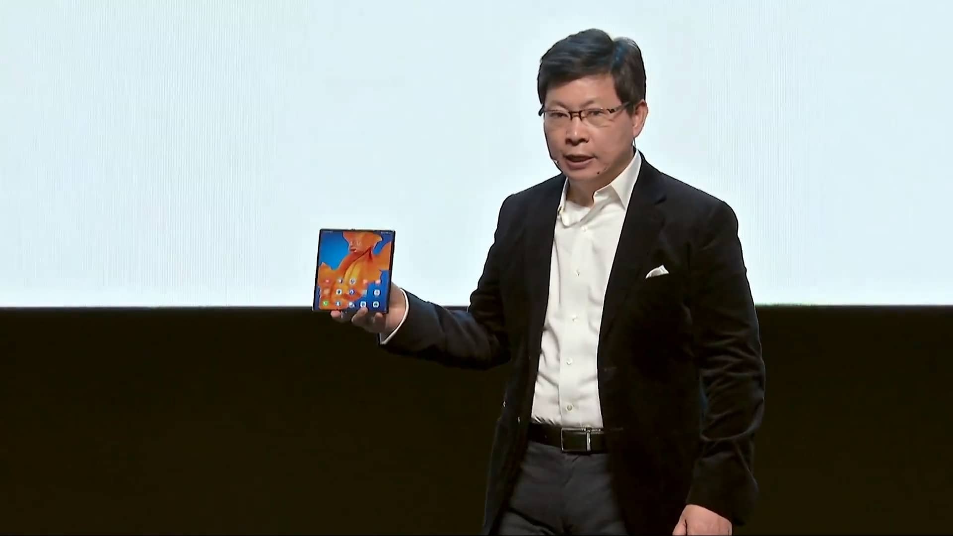 Huawei Mate XS tanıtıldı: Aynı tasarım, daha güçlü katlanabilir ekran ve Kirin 990