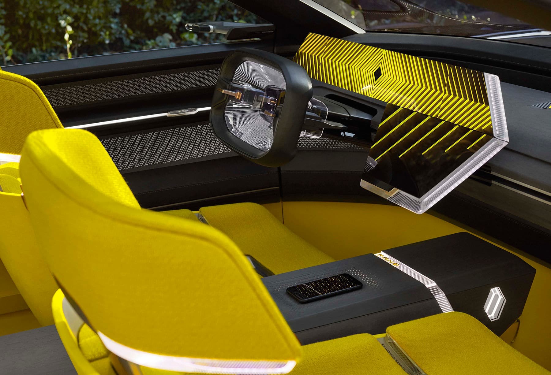 Renault Morphoz: Uzun yolculuklar için gerçekten uzayan elektrikli otomobil konsepti
