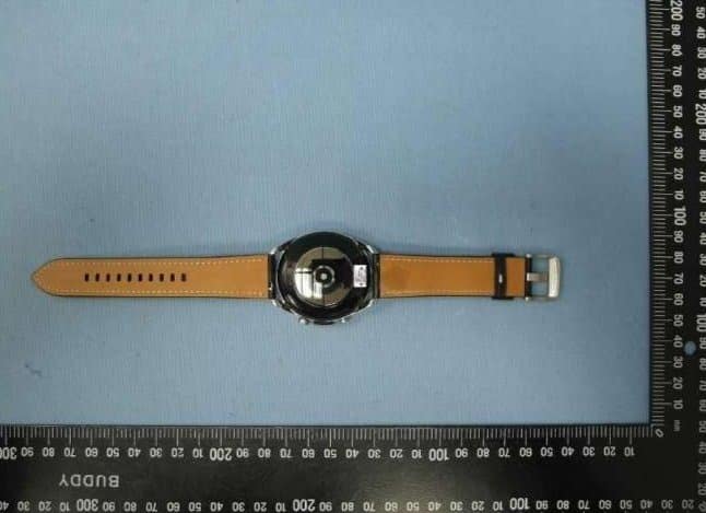 Galaxy Watch 3'ün detayları sızıntılarla ortaya çıkmaya devam ediyor