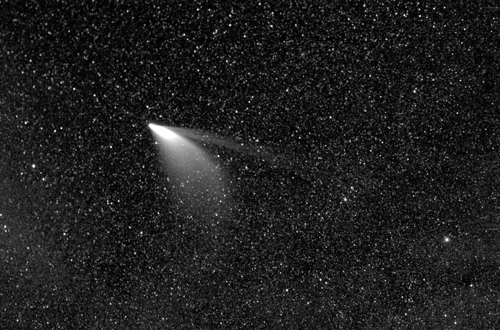 NEOWISE kuyruklu yıldızı Güneş'e yaklaştıkça etkileyiciliği artıyor