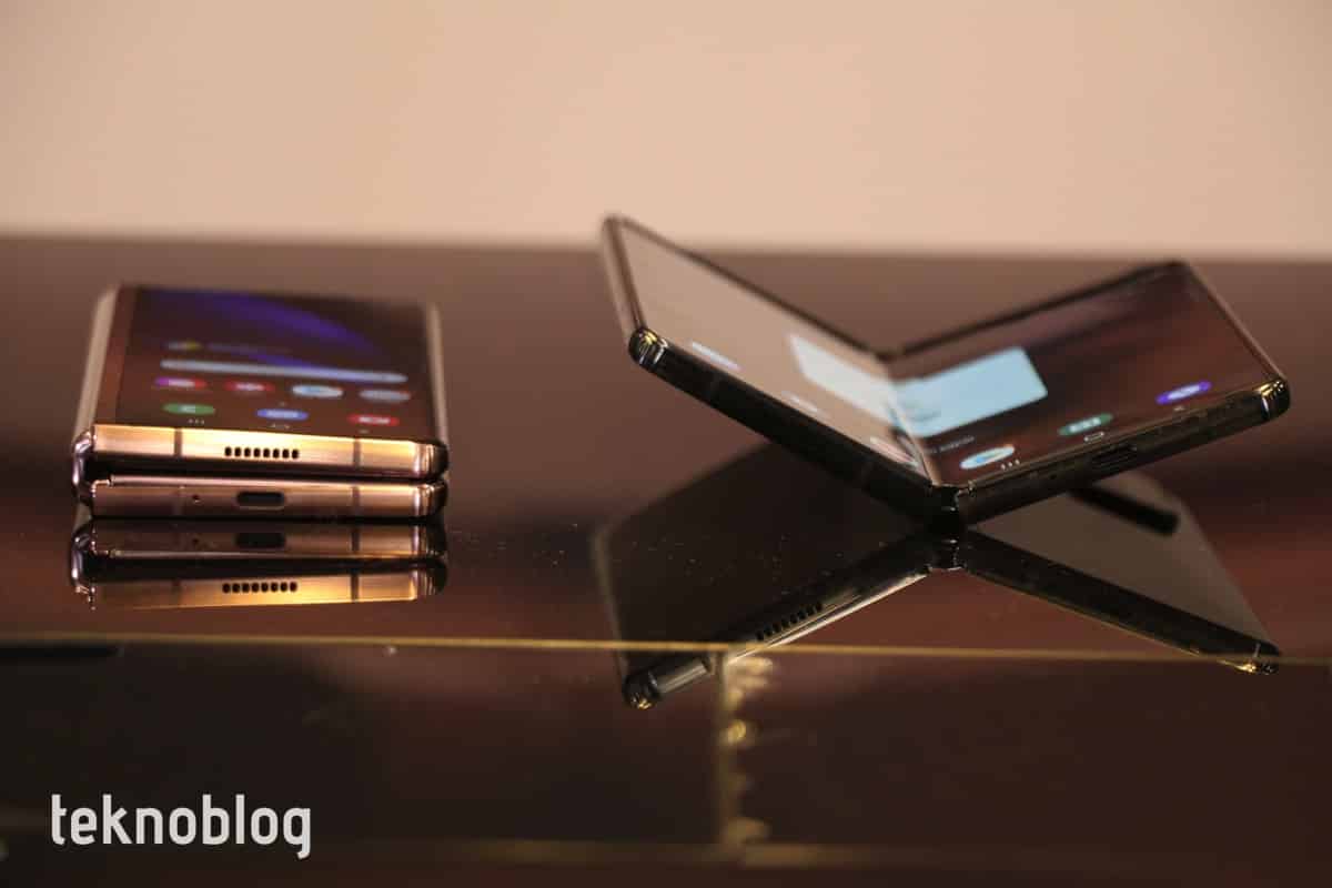 Samsung Galaxy Z Fold 2 Ön İnceleme - Video