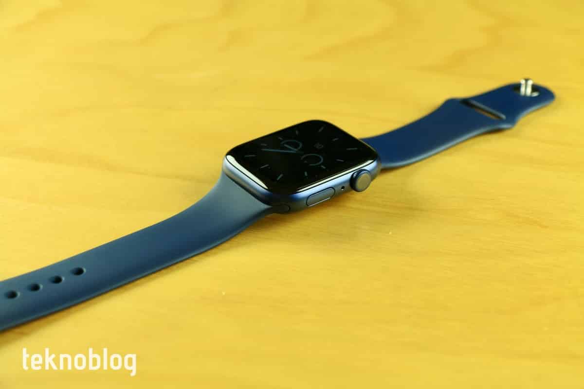 Apple Watch Series 6 ve Apple Watch SE Kutu Açılımı ve Ön İnceleme [Video]