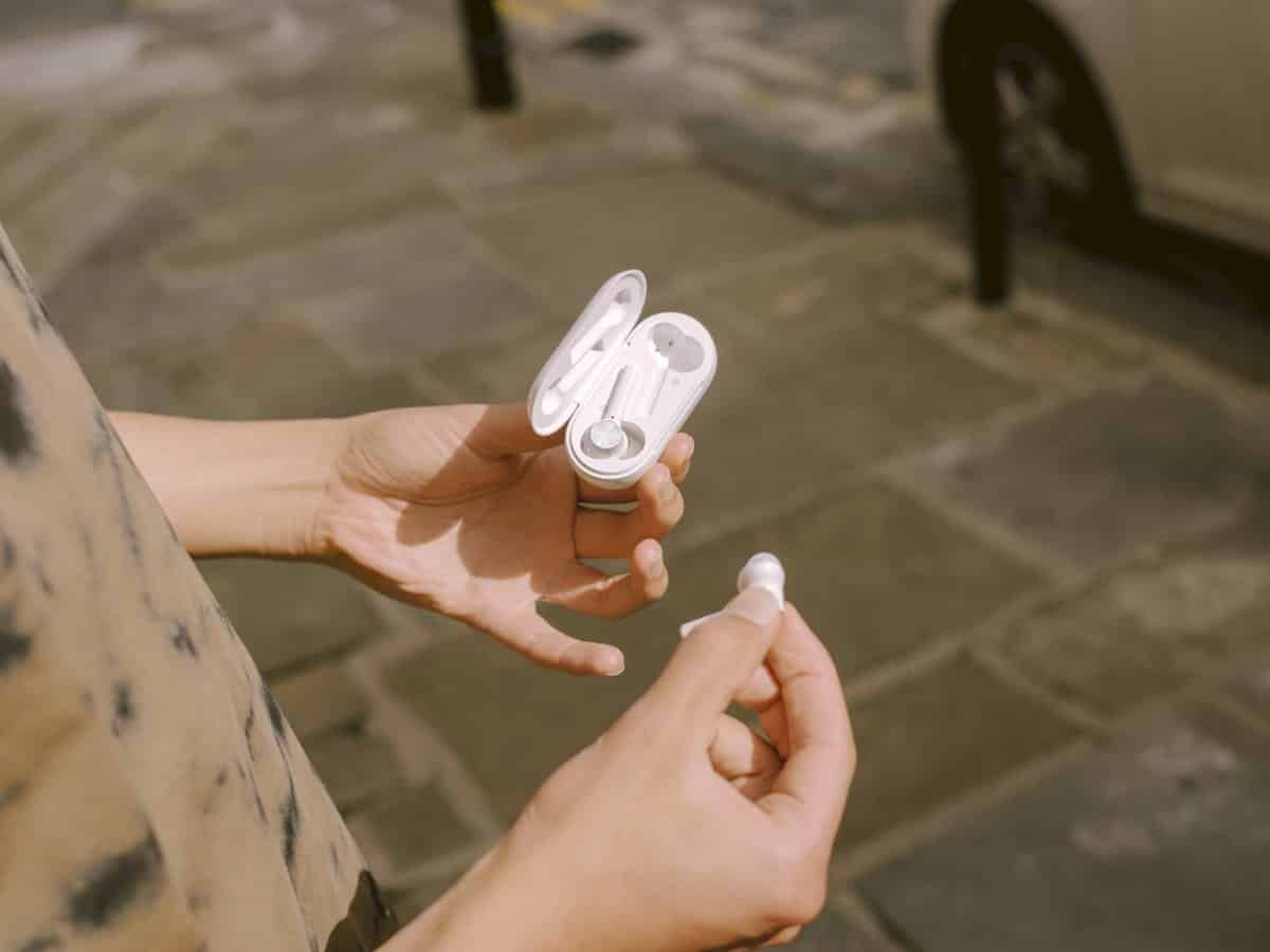 OnePlus Buds Z ile kablosuz kulaklık seçeneklerini artırıyor