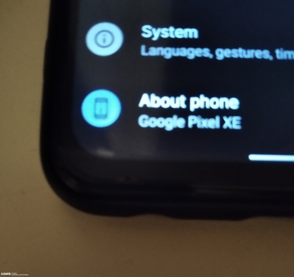 Google Pixel XE isimli bir telefon mu çıkaracak?