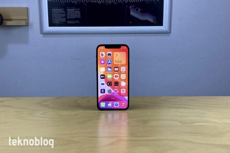iPhone 12 A101’de 16 Kasım haftasının öne çıkan ürünleri arasında