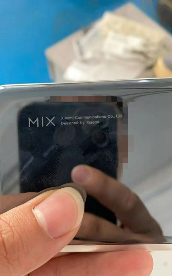 Katlanabilir Xiaomi Mi Mix'e ait fotoğraflar ortaya çıktı