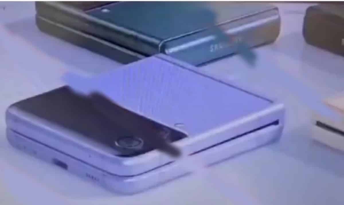 Galaxy Z Fold 3 ve Z Flip 2 tanıtım materyallerinde görüldü