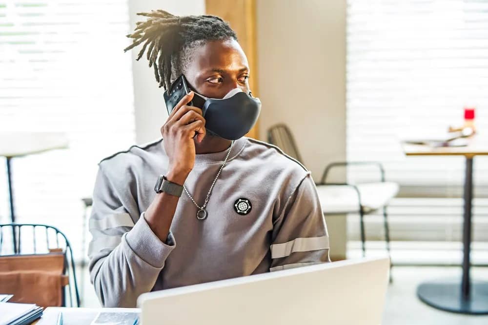 lg puricare giyilebilir hava temizleyicisi