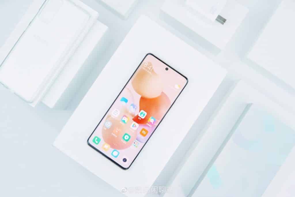 Xiaomi Civi fotoğrafları Vivo X60 Pro benzeri tasarımı gösteriyor