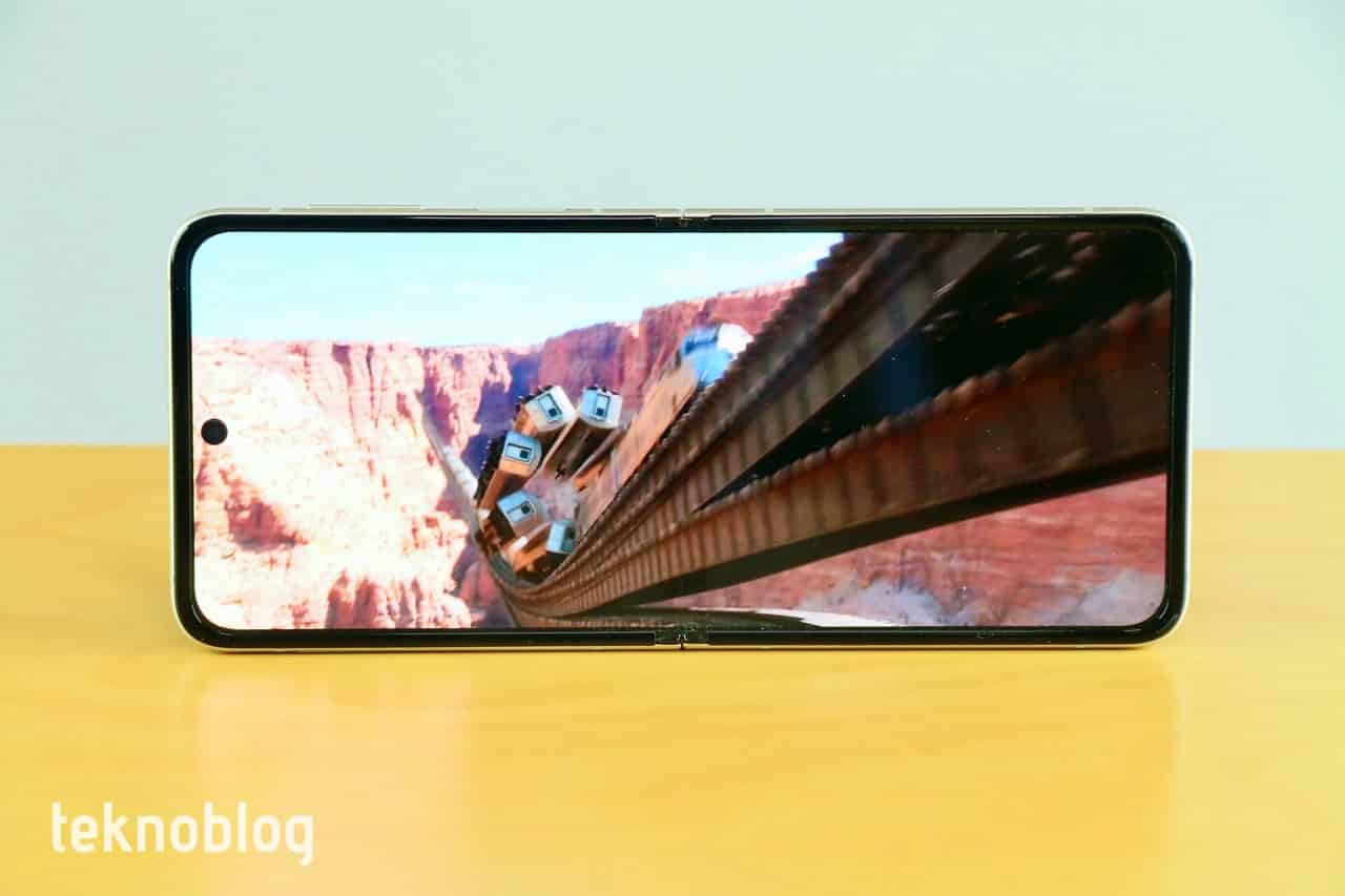 Samsung Galaxy Z Flip 3 İncelemesi