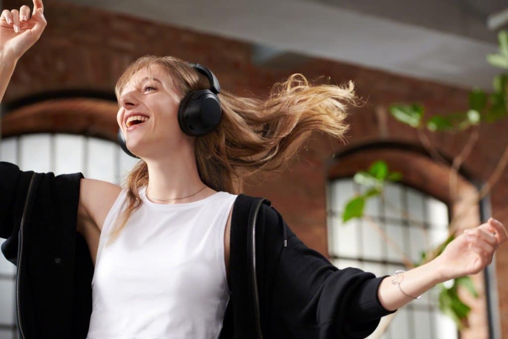 Sony kablosuz kulaklık katalogunu yeni modellerle büyütüyor