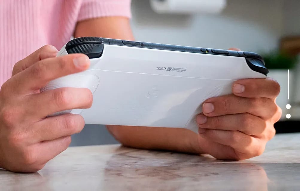 logitech g gaming handheld